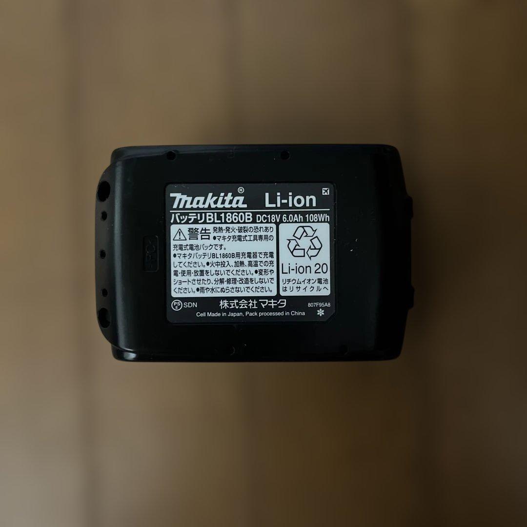 バッテリーBL1860B