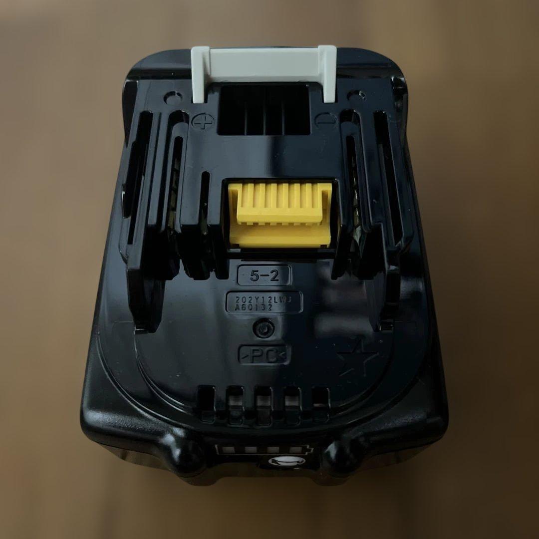 Makita バッテリーBL1860B