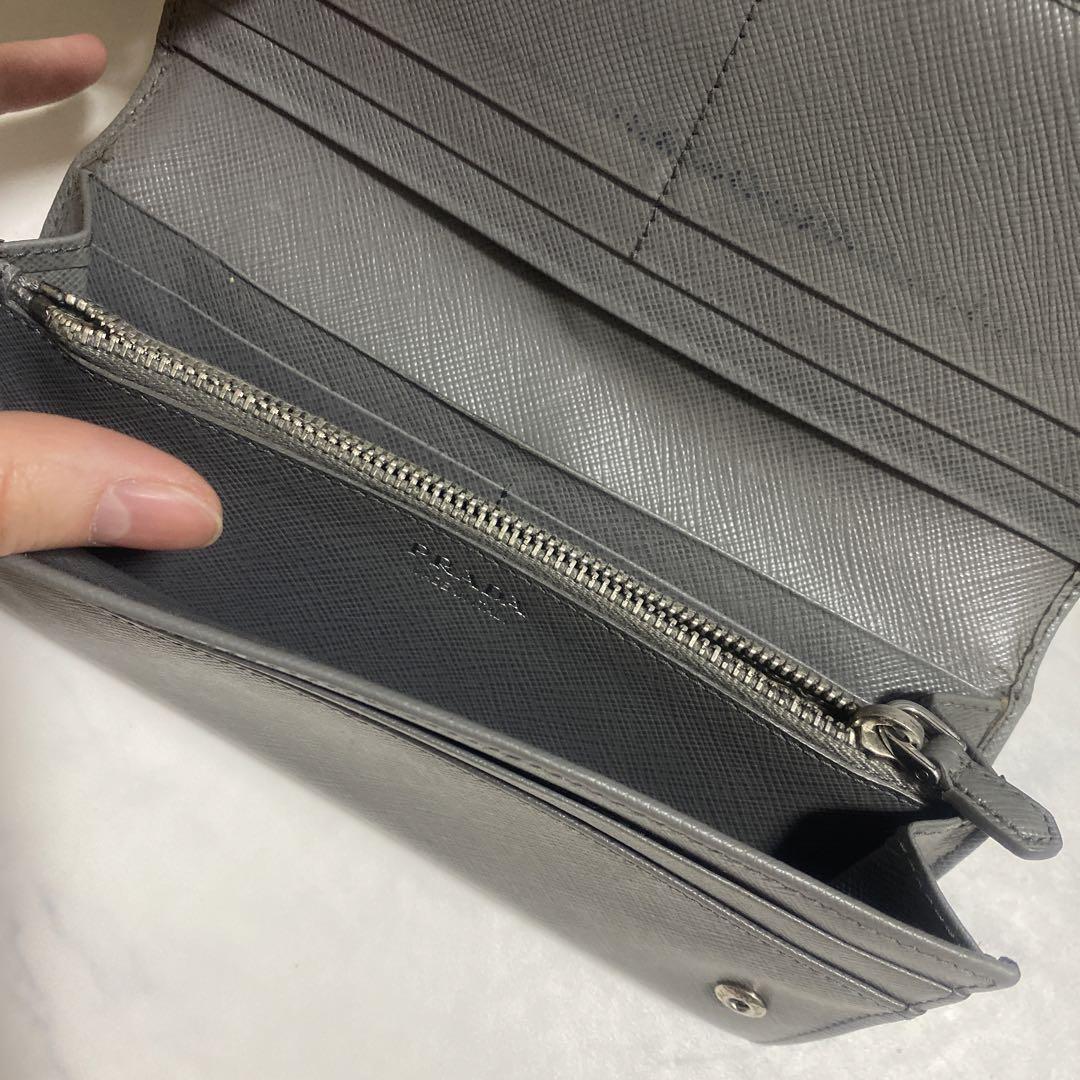 PRADA グレー 長財布