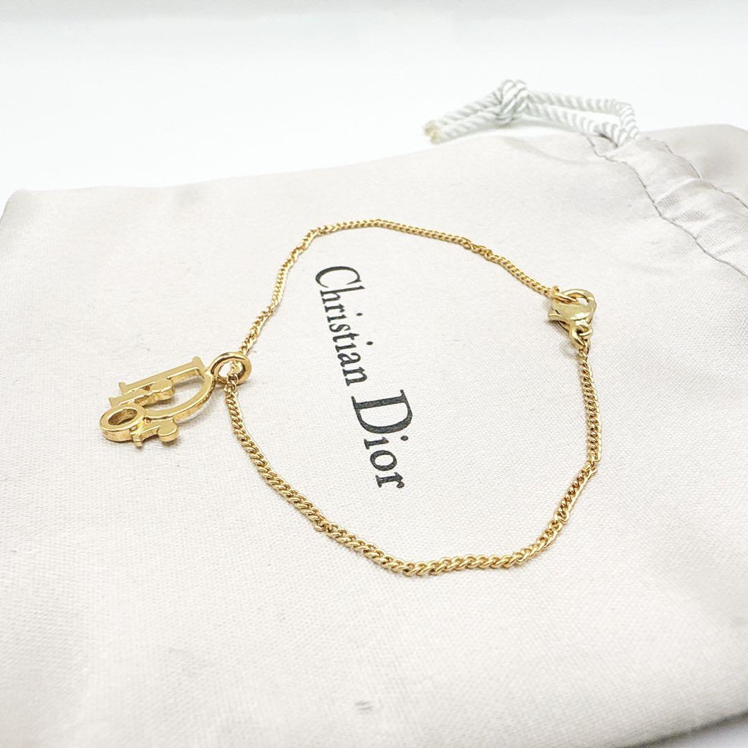 入荷nowオンラインストア 極美品✨ 2680 Dior メルカリ - 希少 ゴールド ロゴ CD ブレスレット アクセサリー