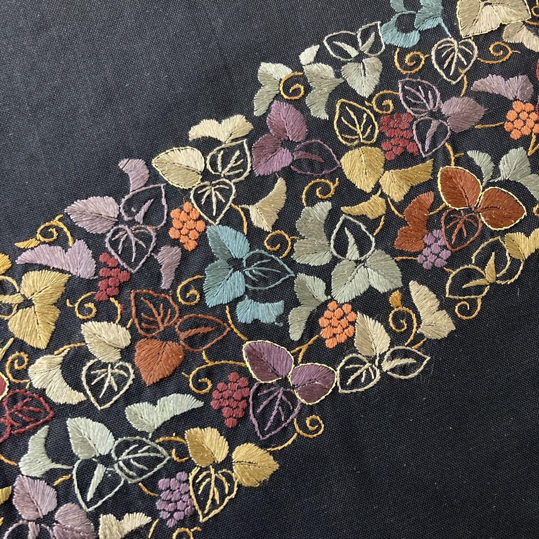 黒色 刺繍 葡萄 仕付け糸付き 付け下げ 訪問着 NO33 黒色 刺繍 葡萄 仕付け糸付き 付け下げ 訪問着 NO33