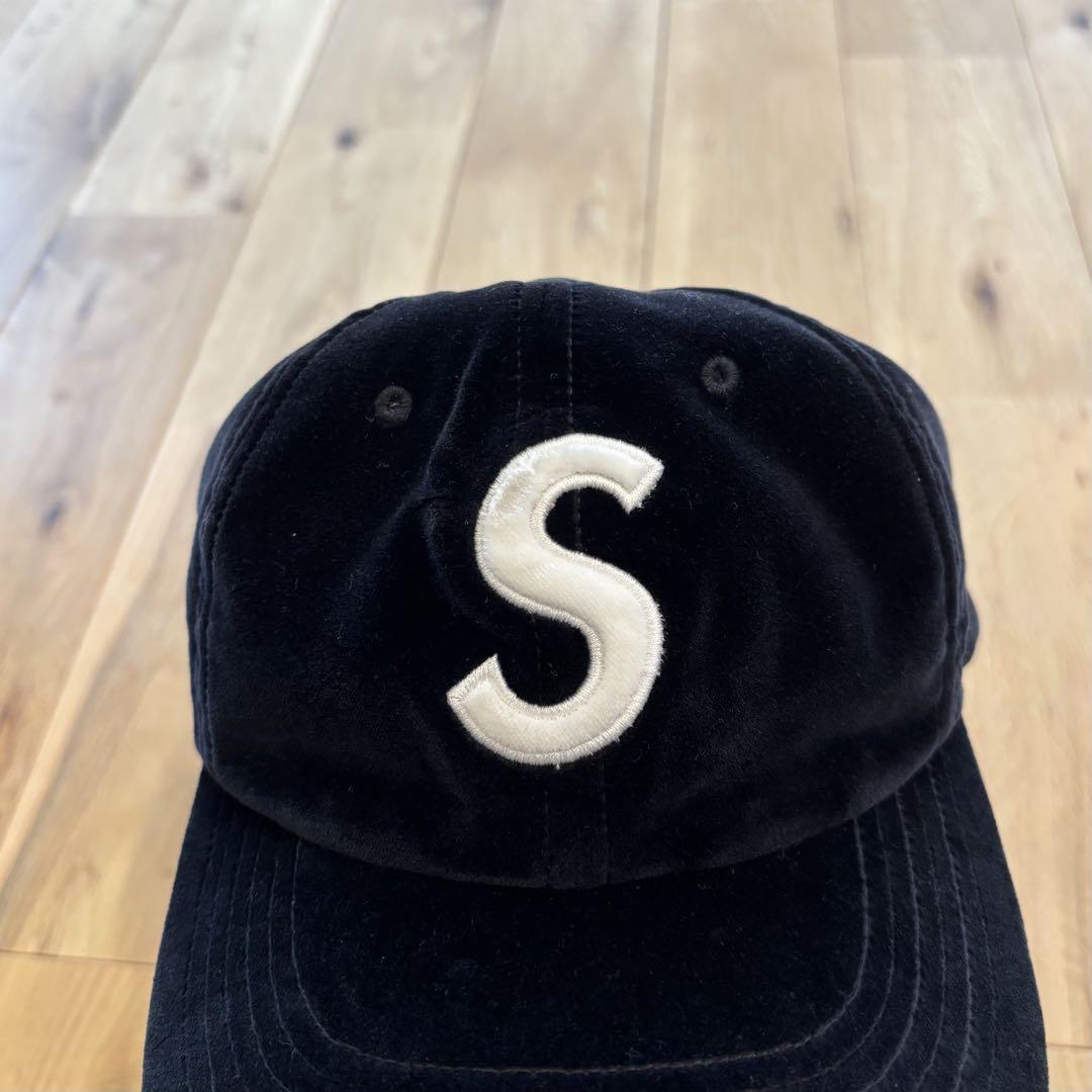 Supreme Velvet S Logo 6-Panel 20FW ブラック