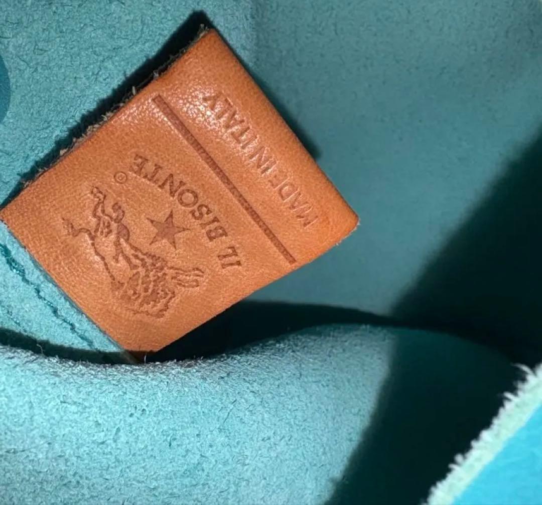 美品✨IL BISONTE イルビゾンテ ショルダーバッグ レザー サコッシュ 美品✨IL BISONTE イルビゾンテ ショルダーバッグ レザー サコッシュ