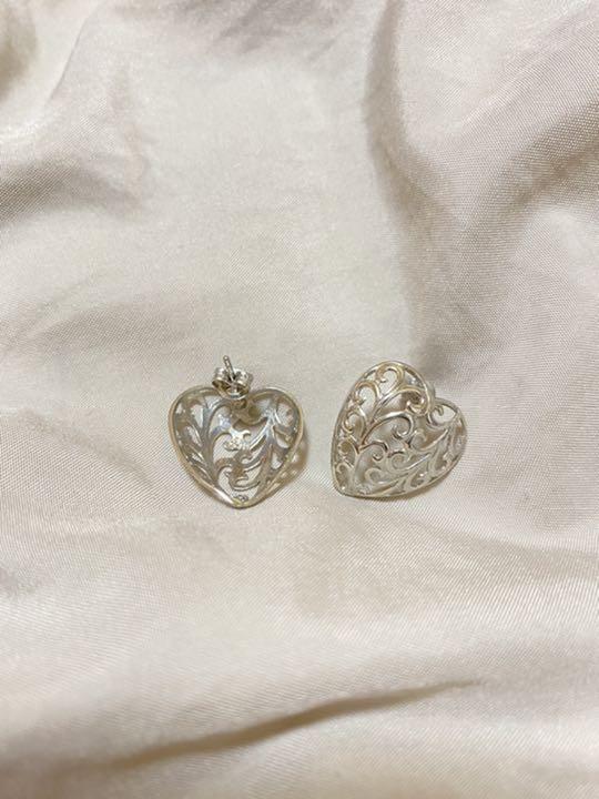 プラチナ　ピアス