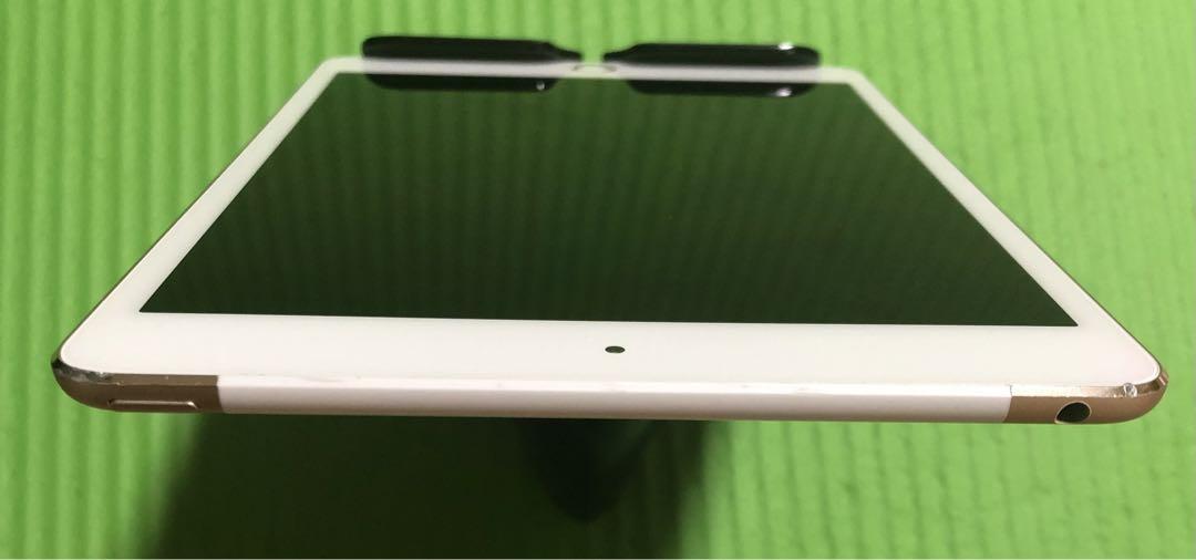 バッテリー正常　iPad mini4 64GB　SIMフリー SIMフリーiPad mini4 WiFi+Cellular 64GB バッテリーOK！