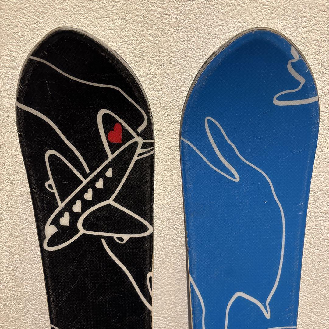 女性用　スキー板 黒/青 バインディング付き　ポール付き