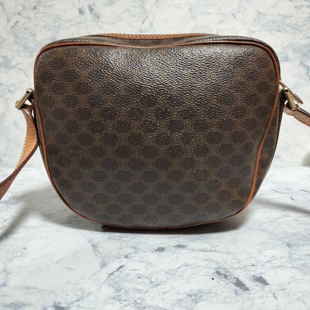 お値下げ中☆セリーヌ マカダム柄 ショルダーバッグ トリオンフ お値下げ中☆セリーヌ マカダム柄 ショルダーバッグ トリオンフ