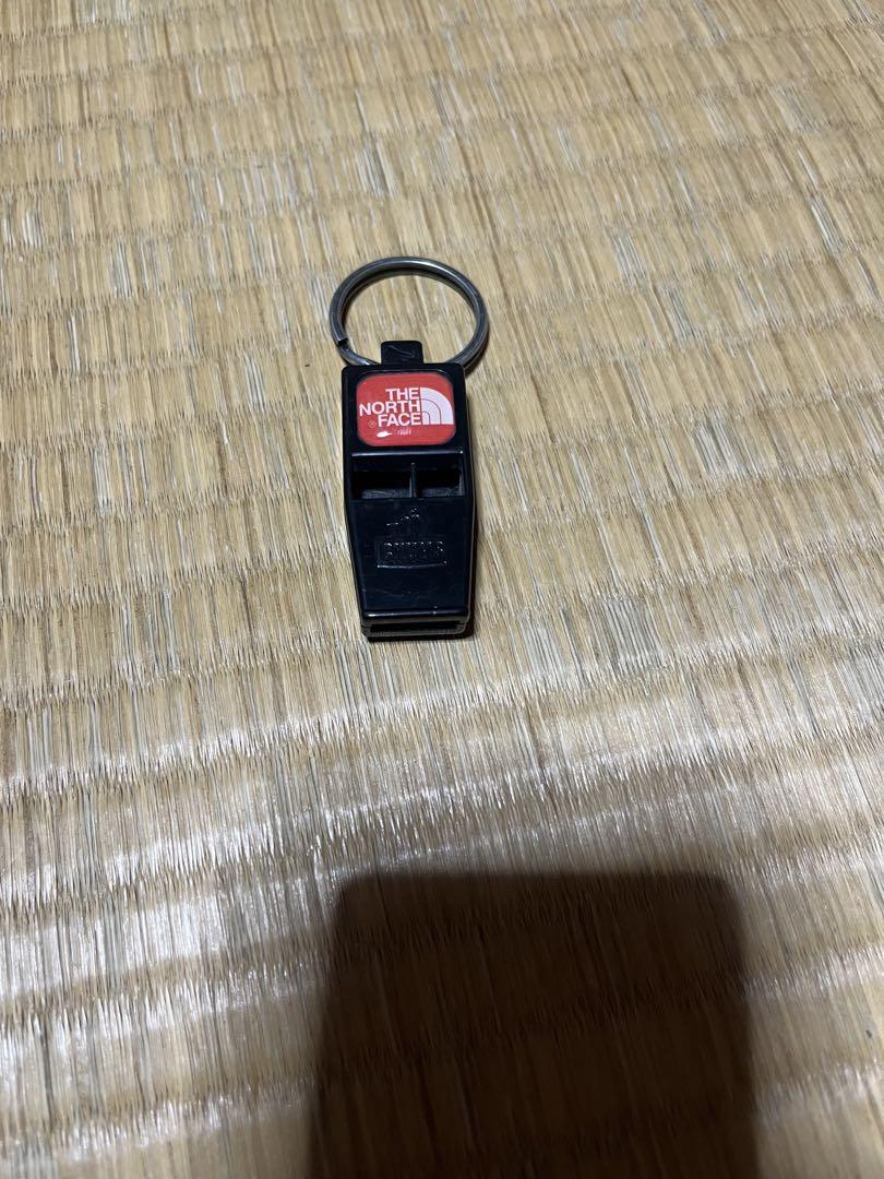 THE NORTH FACE ホイッスル キーホルダー付き