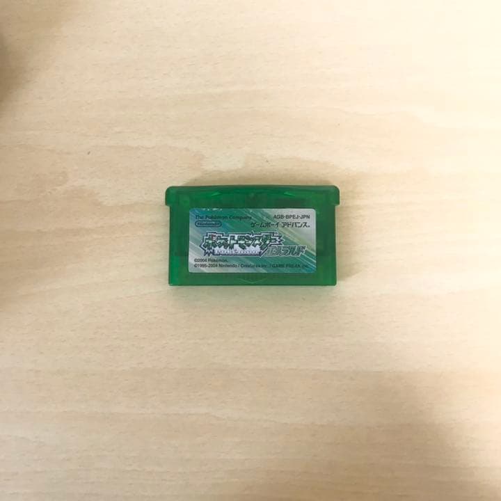 ポケモン エメラルド メルカリ