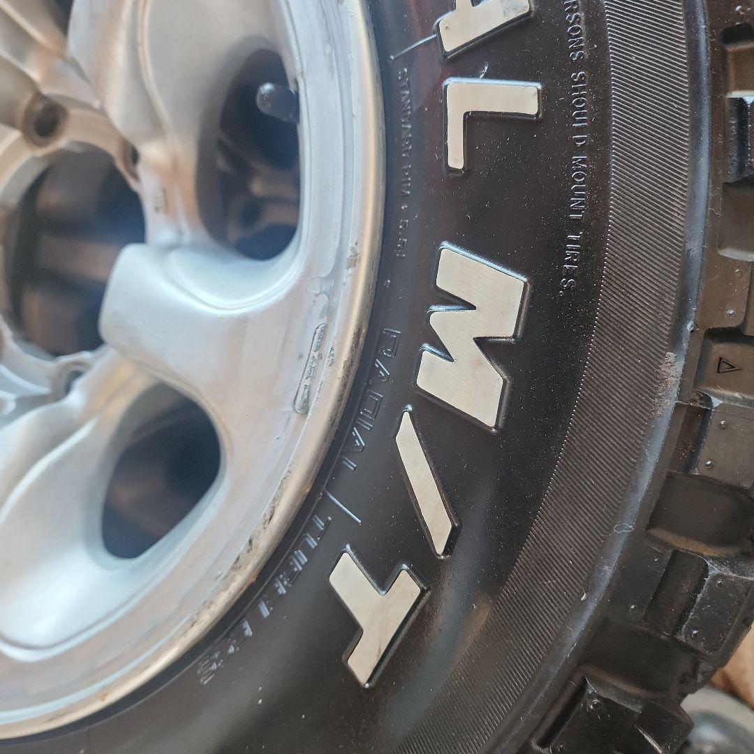 三菱デリカスター(3代目)M/T タイヤー 三菱デリカスター(3代目)M/T タイヤー