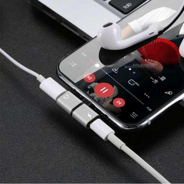 ブラック iPhone 同時充電 変換アダプタ 2in1 イヤホン ライトニング - メルカリ ブラック iPhone 同時充電 変換アダプタ 2in1 イヤホン ライトニング - メルカリ