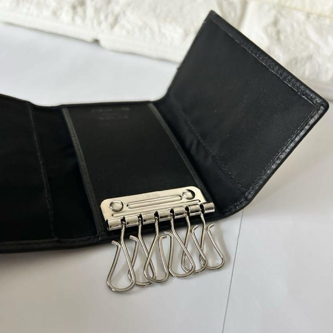 PRADA プラダ ブラック レザー 6連キーケース