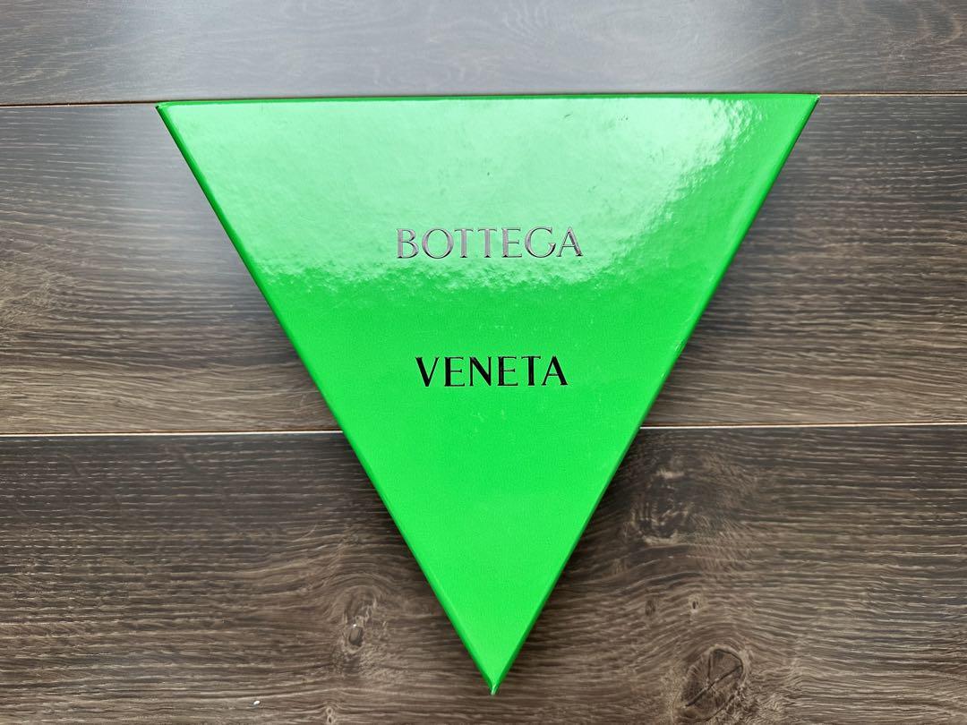 Bottega Veneta 三角形レザーノートブック【非売品】