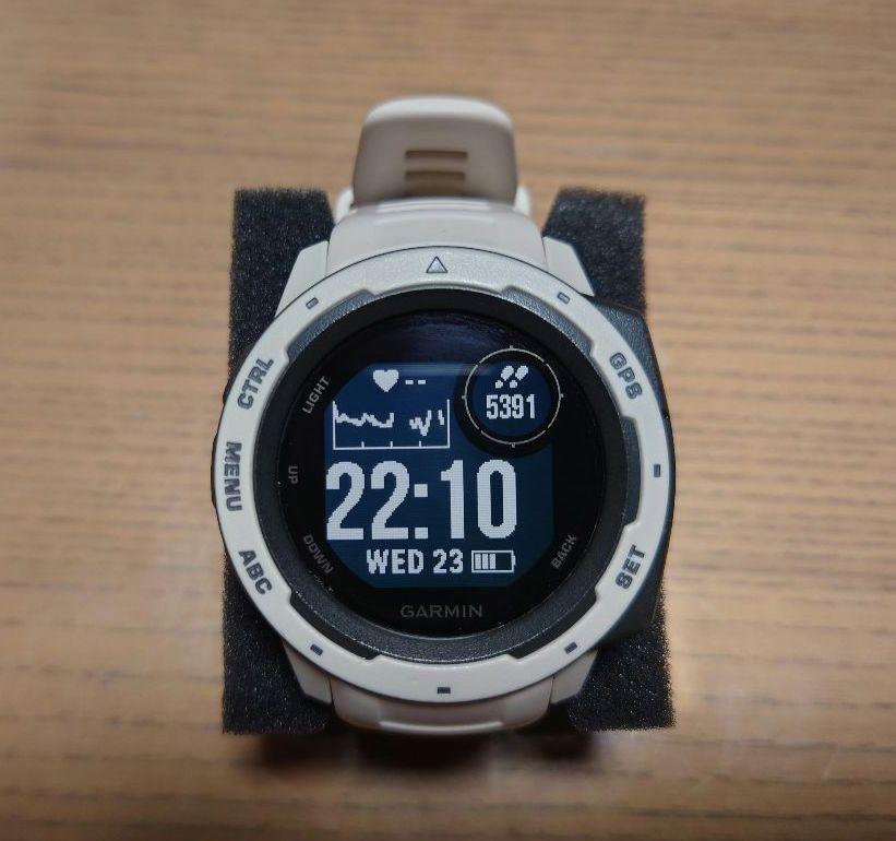 GARMIN Instinct