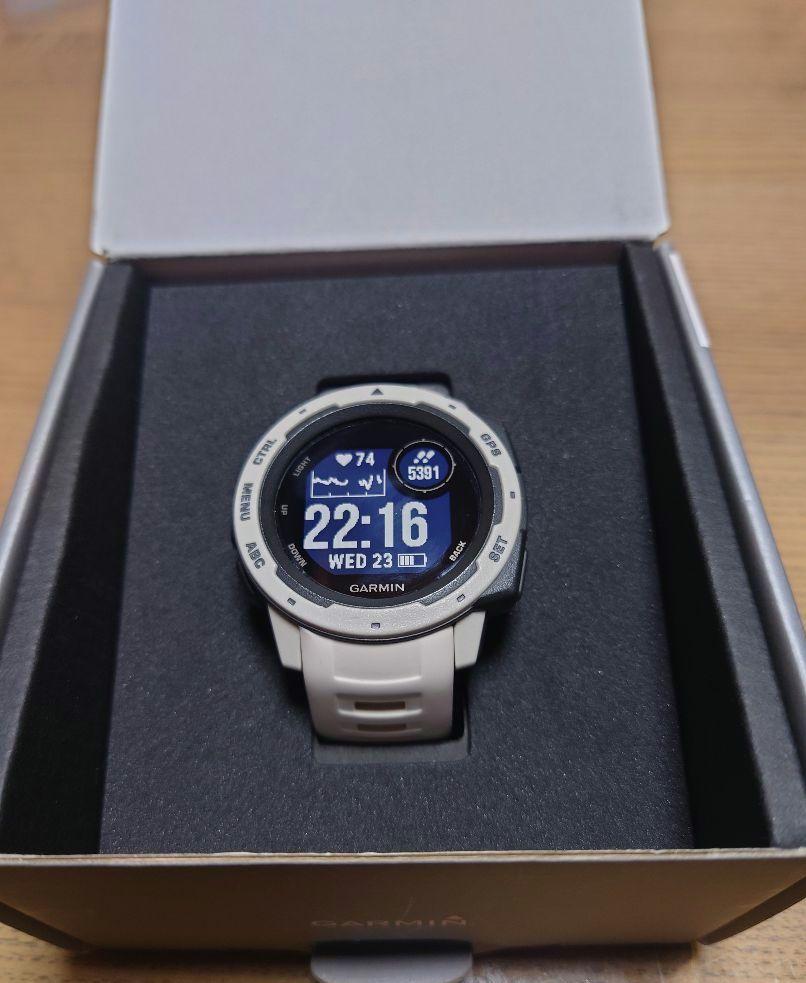 GARMIN Instinct