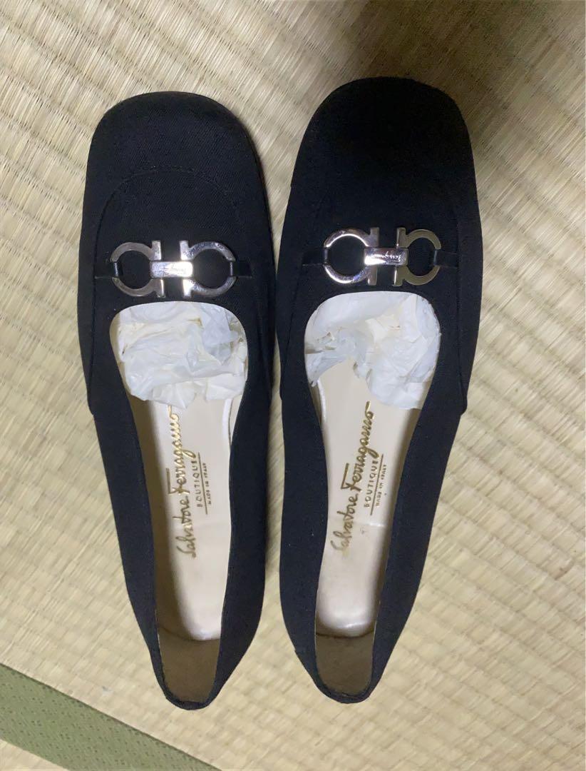 Salvatore Ferragamo 黒 スエード フラットシューズ　サイズ6
