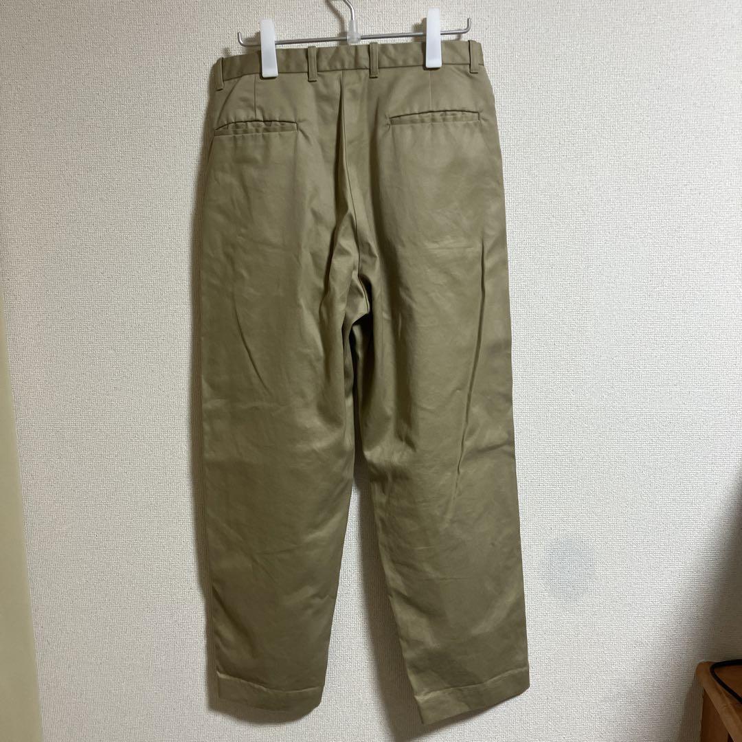 【大きいサイズ】ハーベスティ　ルーズテーパードパンツ　スラックス　ベージュ