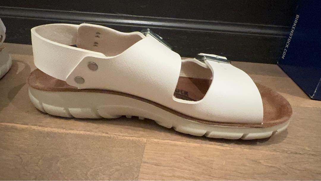 【Birkenstock】ホワイト コンフォートサンダル ダブルストラップ