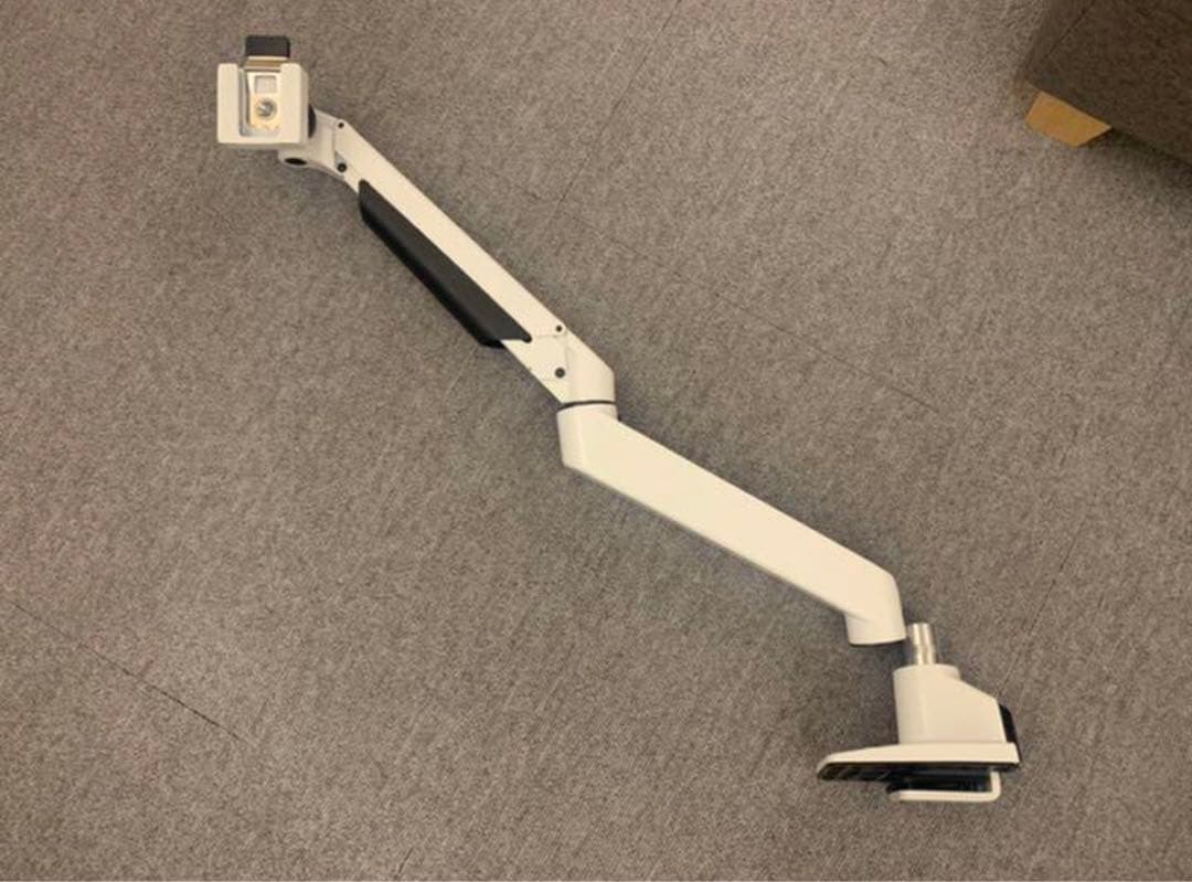 CGMA-4A1MWH ホワイト ガス圧式4軸シングルモニターアーム