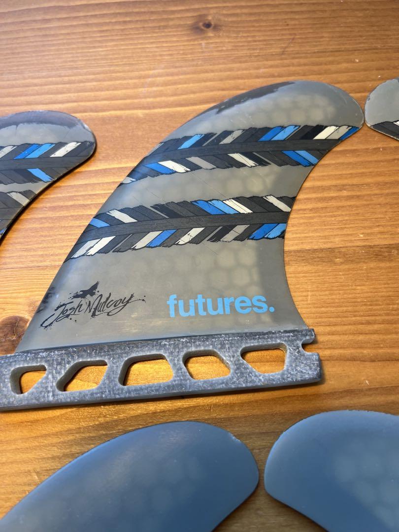 FUTUREフィン　Josh Mulcoy Honeycomb Mサイズ