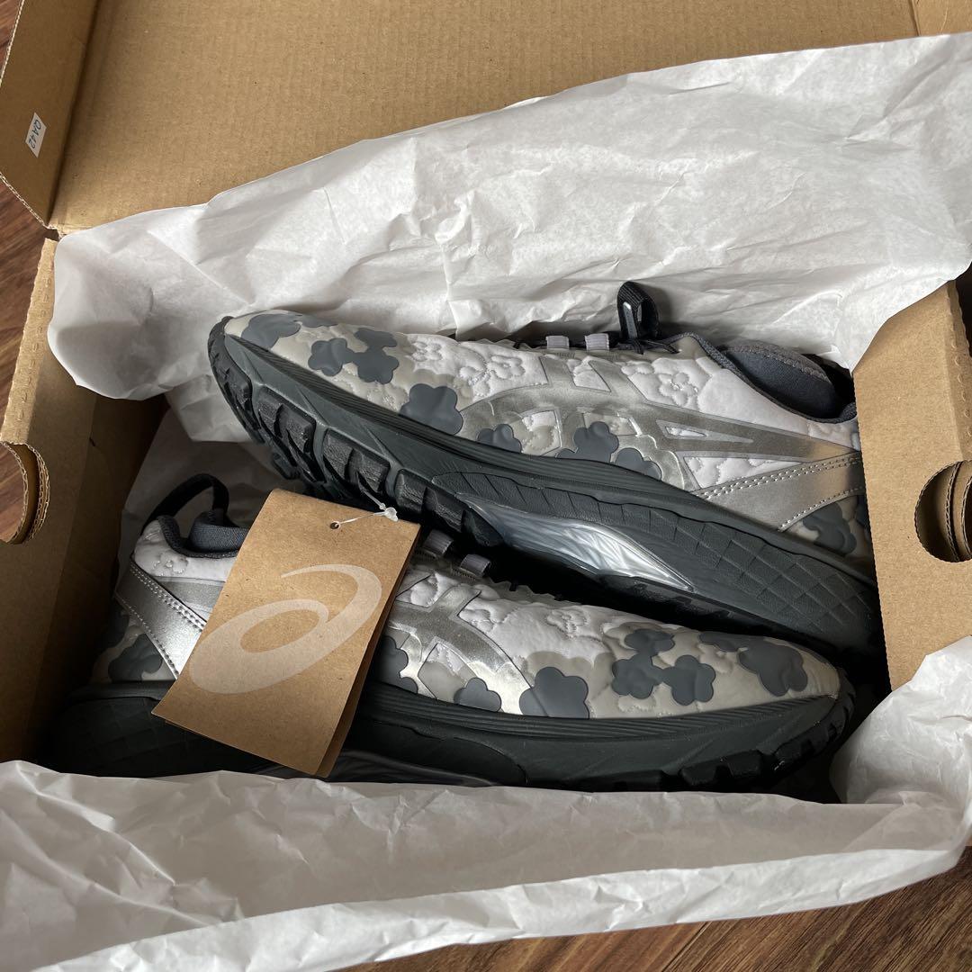 セシリーバンセン　asics