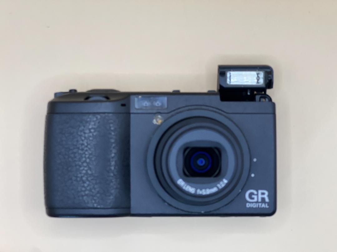 美品　RICOH GR DIGITAL 初代　コンパクトデジタルカメラ リコー