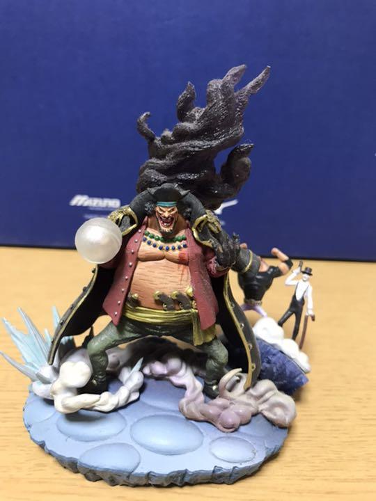 メルカリ ワンピースフィギュア 黒ひげ マーシャルdティーチ コミック アニメ 1 000 中古や未使用のフリマ メルカリ ワンピースフィギュア 黒ひげ マーシャルdティーチ コミック アニメ 1 000 中古や未使用のフリマ