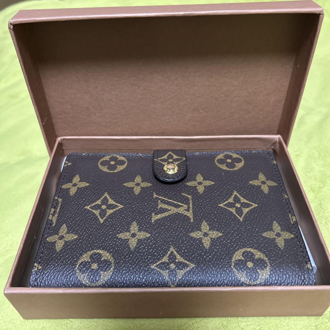 LOUIS VUITTON モノグラム手帳