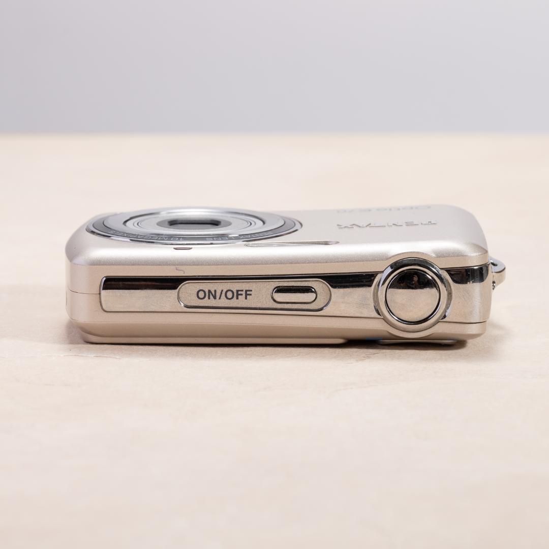 単3電池で動く平成レトロなコンデジ】PENTAX optio E70 - メルカリ