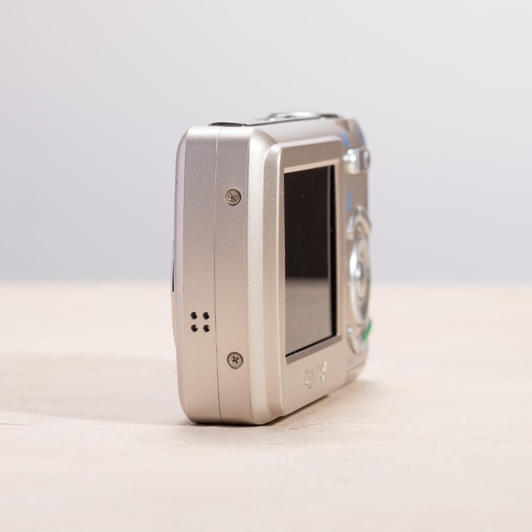 単3電池で動く平成レトロなコンデジ】PENTAX optio E70 - メルカリ