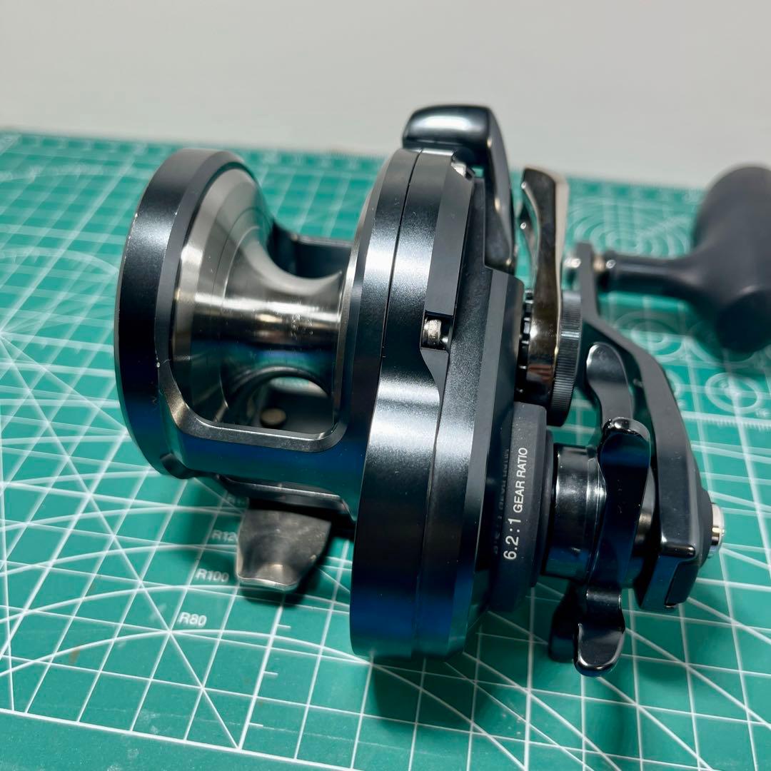 シマノ オシアジガー Fカスタム 2001NRHG シマノ オシアジガー Fカスタム 2001NRHG