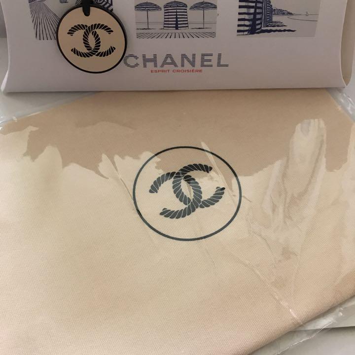1点限り❣️CHANELポーチノベルティ/レベージュ