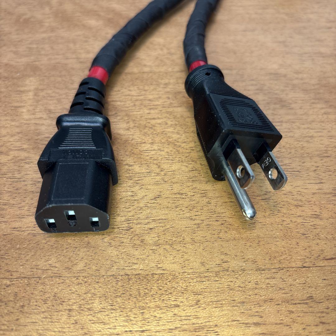 The NUDE CABLE D-TUNE Type-R 電源ケーブル