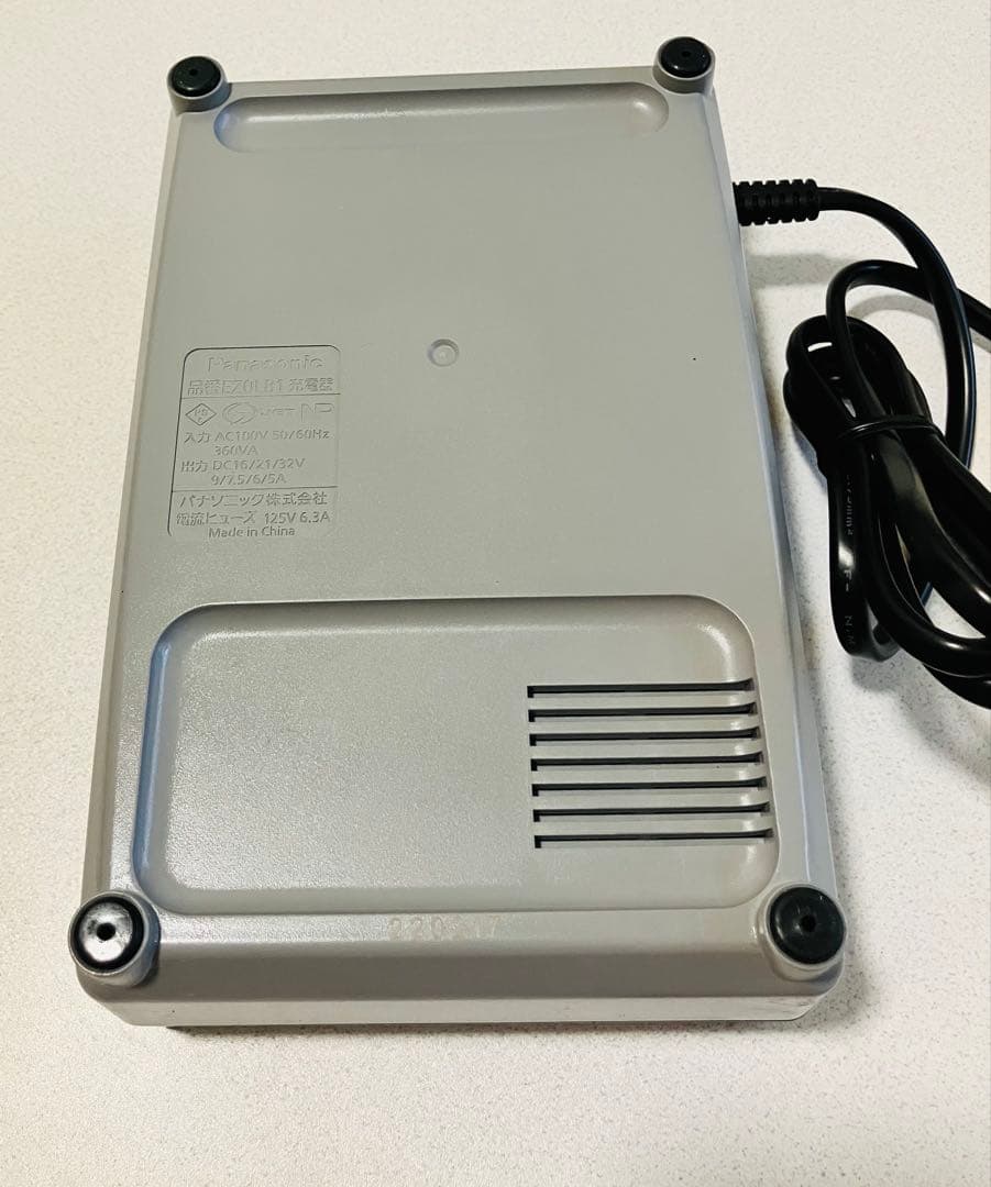 最短当日配送。 Panasonic 充電器 EZ0L81 バッテリー EYFB43 セット ファイナルセール開催中！