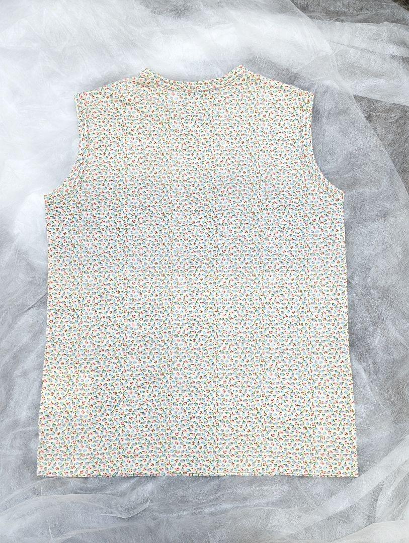 新しい季節 美品】tricot COMME des GARCONS 花柄ノースリーブシャツ - メルカリ トップス