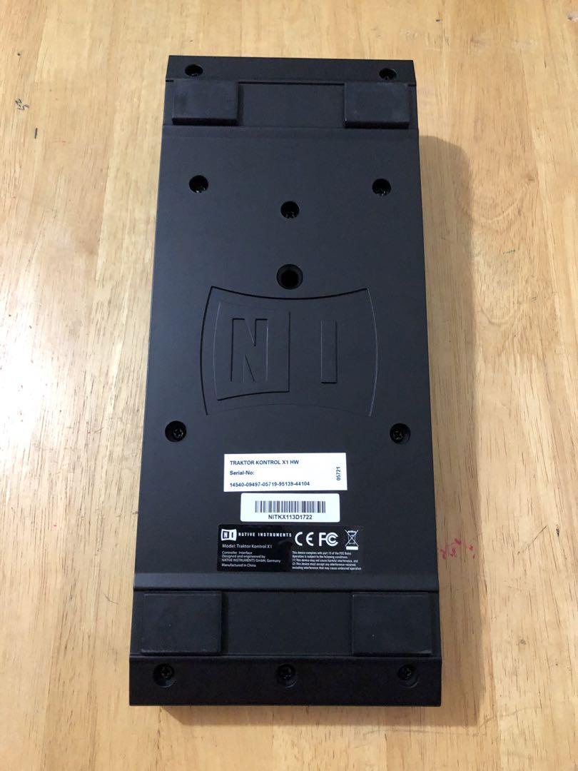 美品 TRAKTOR KONTROL X1 DJコントローラー