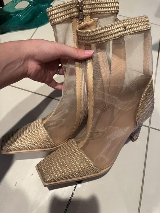 yellow シースルーブーツ