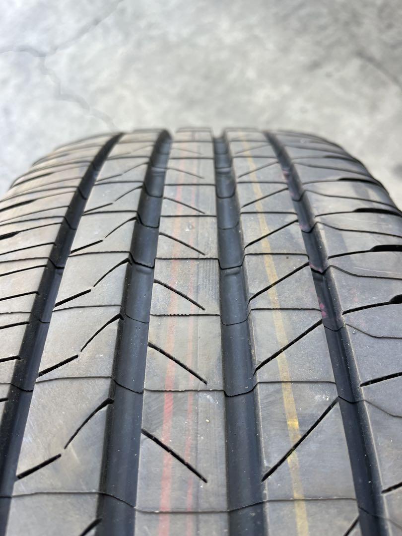 レクサスRX 純正21インチ タイヤ４本セット