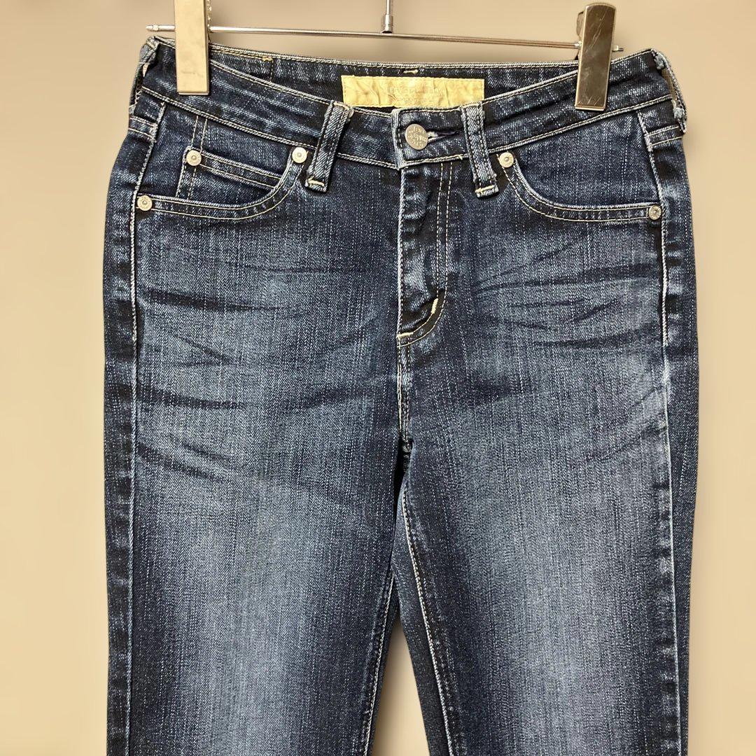 送料無料 ギフト リーバイス クロップド丈デニムパンツ(28インチ)インディゴ パンツ