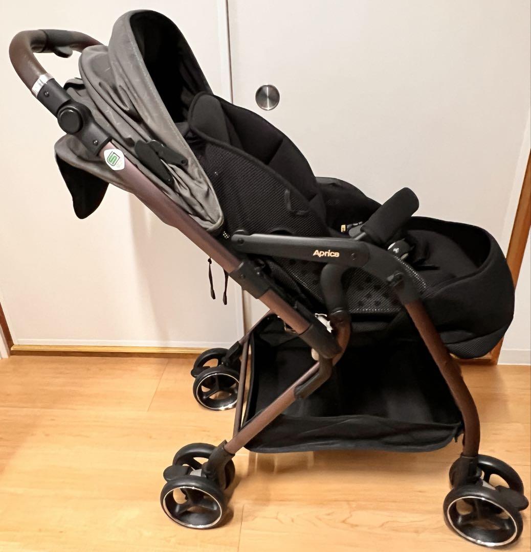 Aprica ベビーカー オプティアクッショングレイス 0~3歳　多機能 両対面