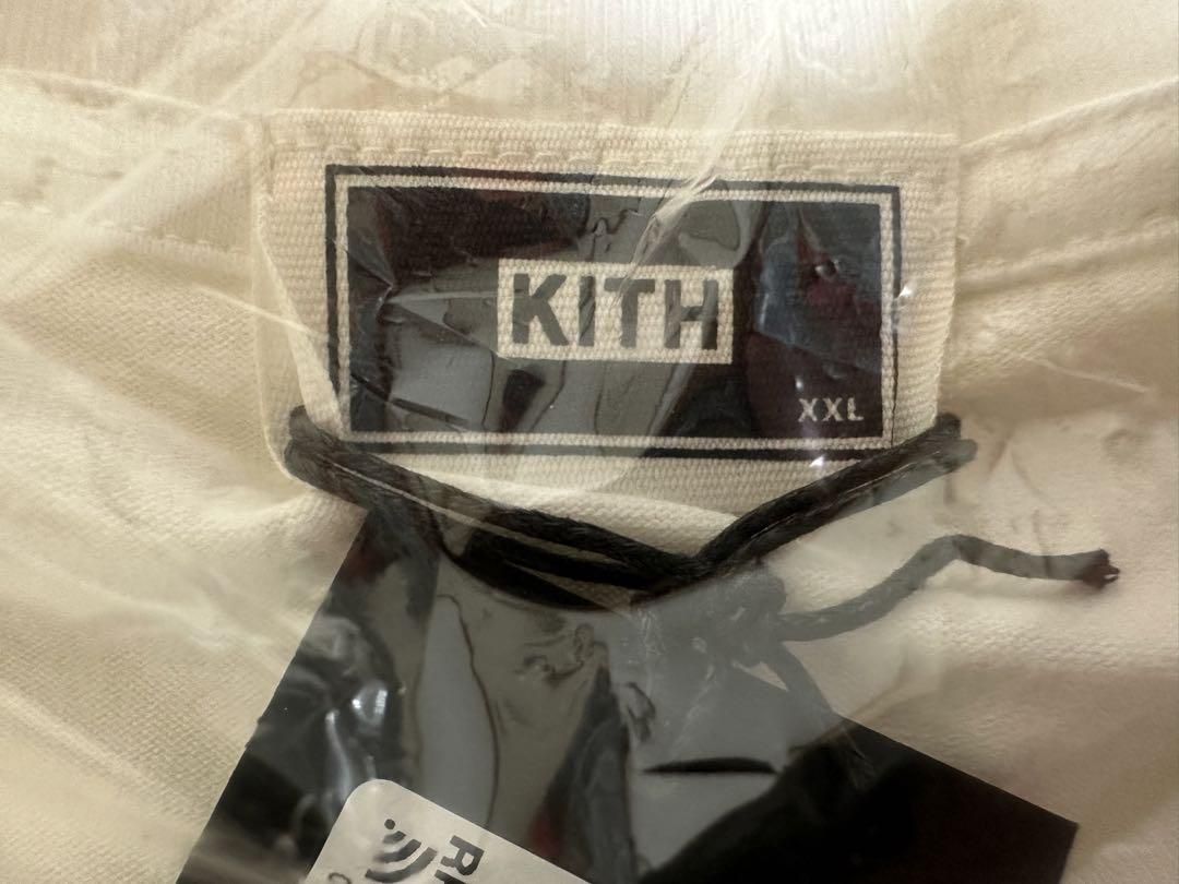 Kith Treats Mosaic Sakura Box logo Tee - メルカリ
