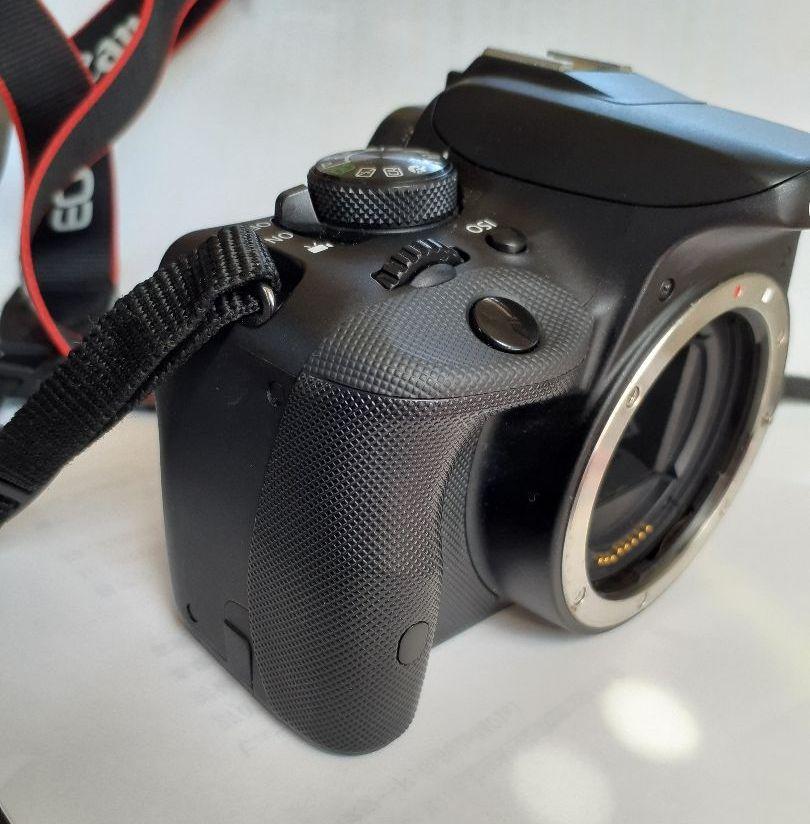 最安値に挑戦 美品 Canon EOS kiss X7 一眼レフカメラ 61zBD-m87918988159 新品最安値