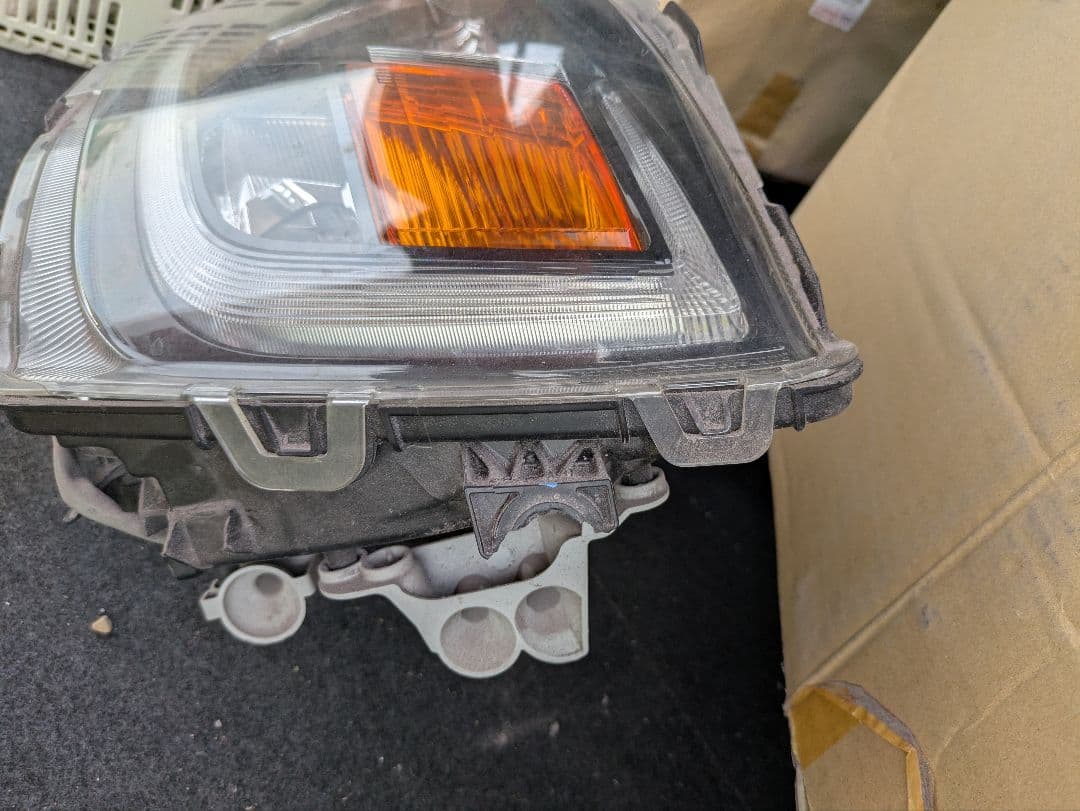 プロフィアLEDヘッドライト