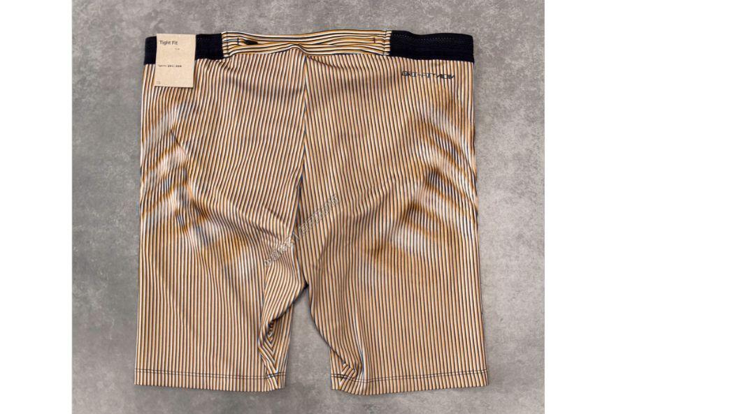 NIKE エアロスイフト ハーフタイツ メンズSサイズ 未使用