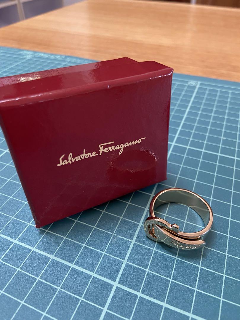Salvatore Ferragamo ロゴ入りスカーフリング