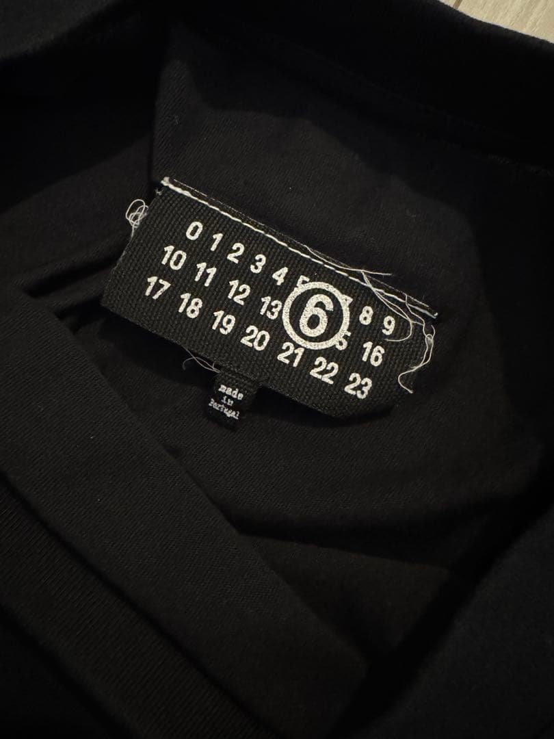 全国送料無料! MM6 ブラック 半袖TシャツM・MM6 Maison Margiela