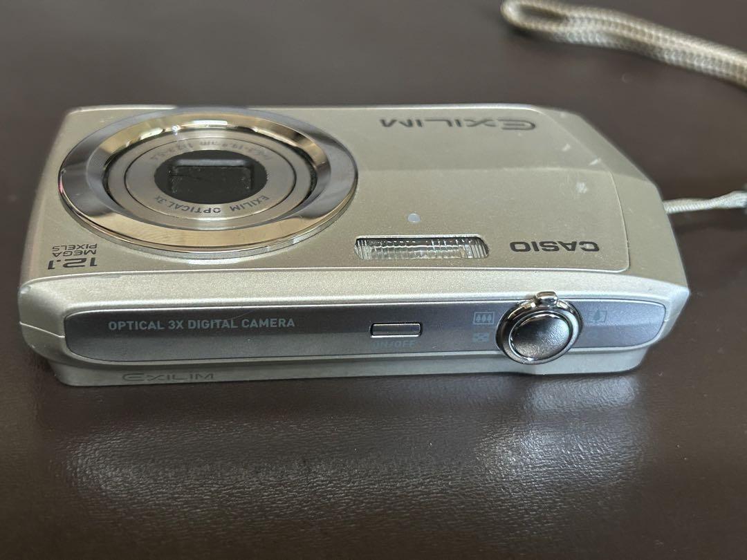 Casio EXILIM EX-Z16シルバー コンパクトデジタルカメラ - メルカリ