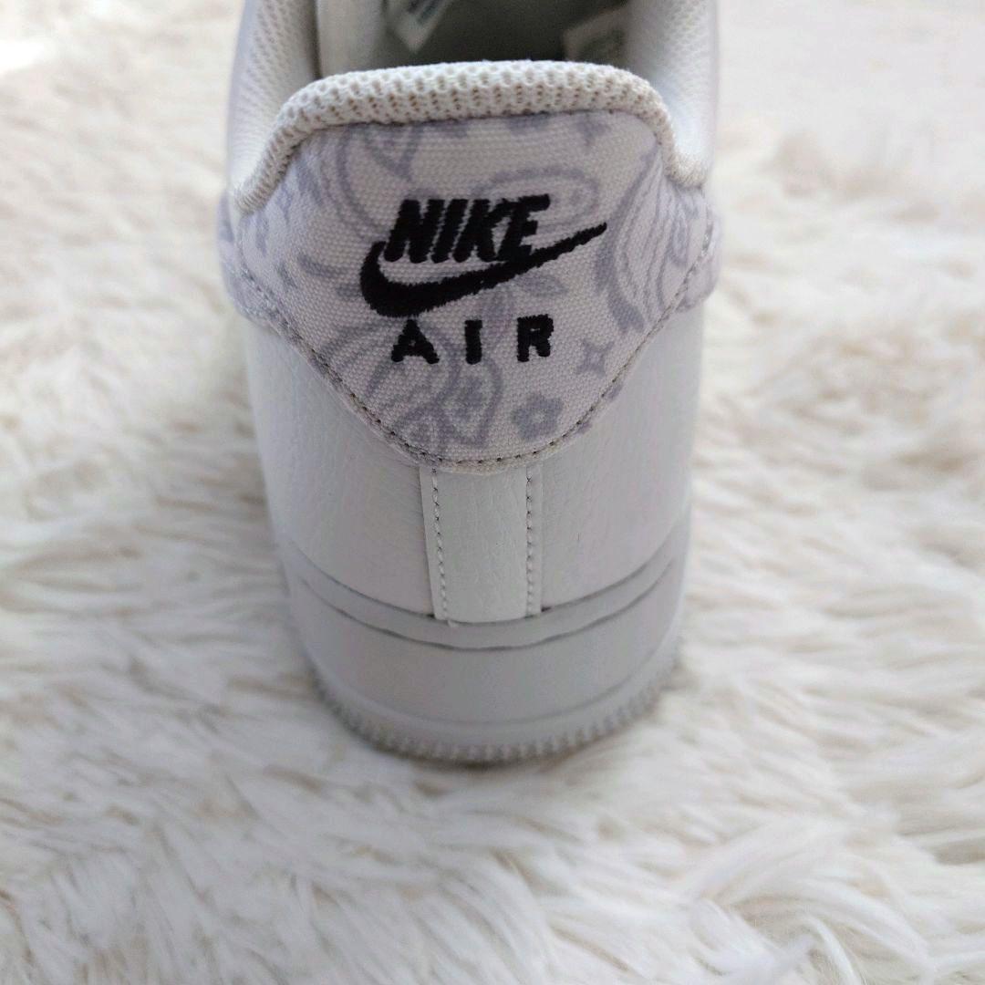 【希少】NIKE Air Force1  エッセンシャル ホワイトペイズリー