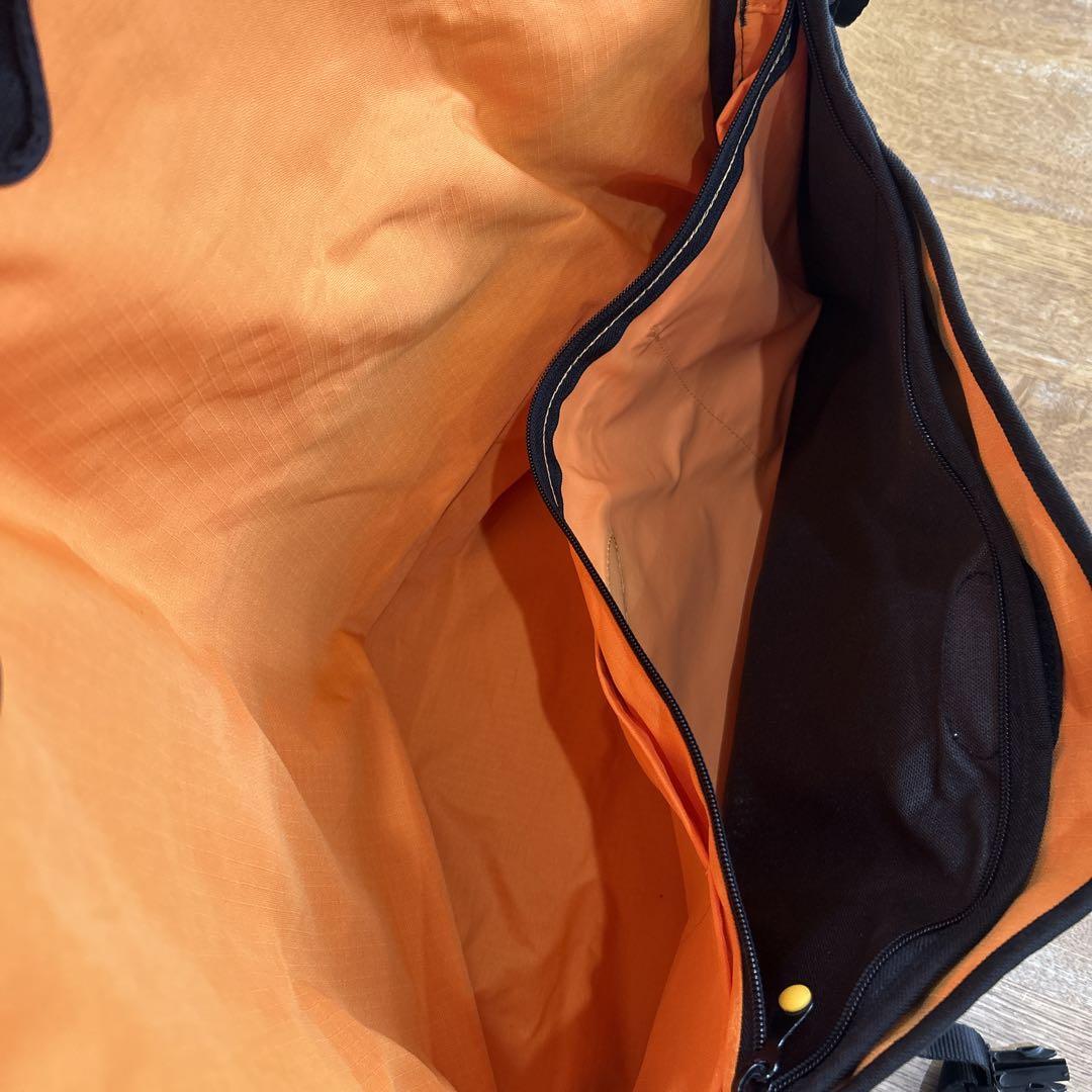 美品　CRUMPLER メッセンジャーバッグ　赤　ＬＬサイズ　クランプラー