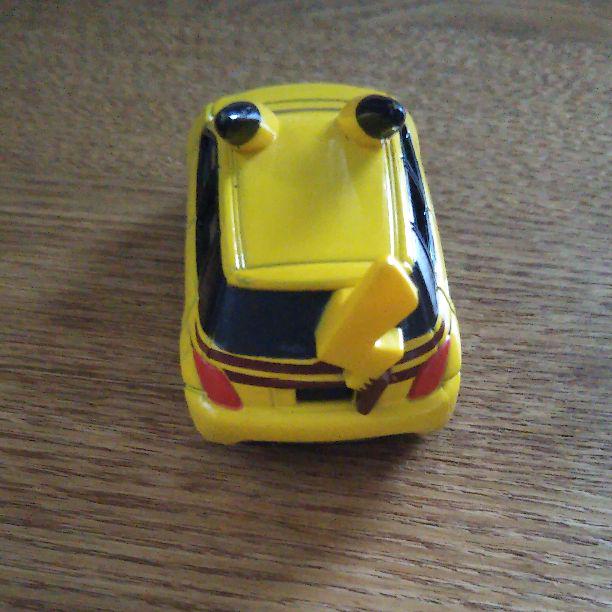 ☆送料込☆ トミカ ピカチュウカー 2005 TOMY ミニカー - メルカリ